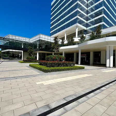 Central Park Arena 公寓